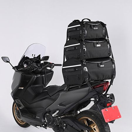 Groothandel Stapelbare Staartzak, Klein/Middelgroot/Groot - Stapelbare rolzak veilig installeren op de achterbank van de Yamaha TMAX
